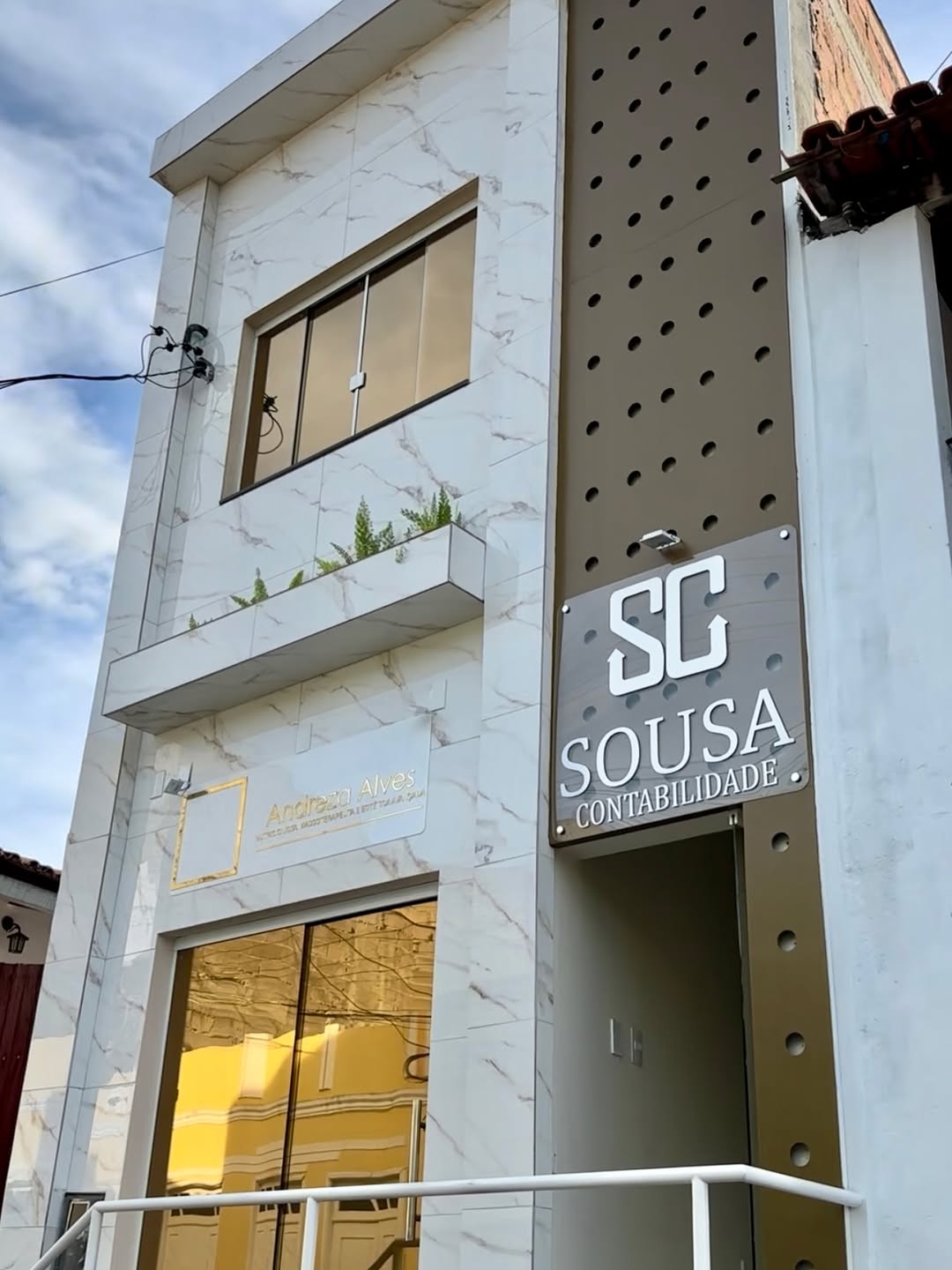 Capa do vídeo de apresentação da Sousa Contabilidade